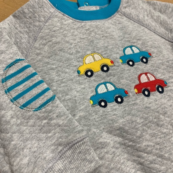 Adorable sweat outfit with car 🚗 appliqué - Picture 2 of 8
